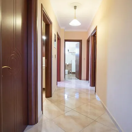 βιλα εμμανουελα