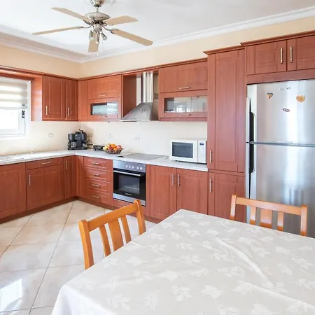 βιλα εμμανουελα * サミ