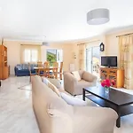 βιλα εμμανουελα Villa *